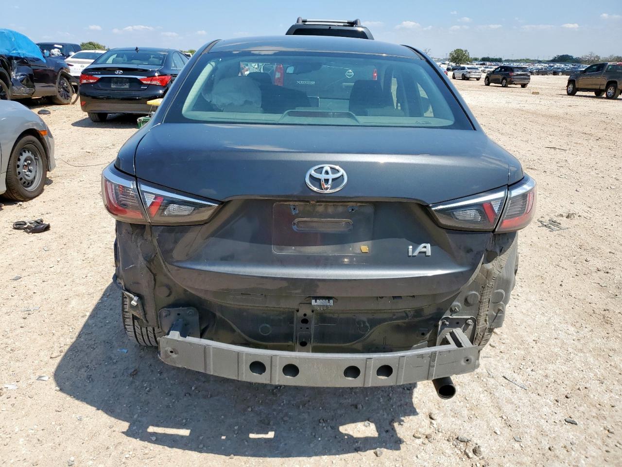 2018 Toyota Yaris Ia VIN: 3MYDLBYV5JY315678 Lot: 71753565