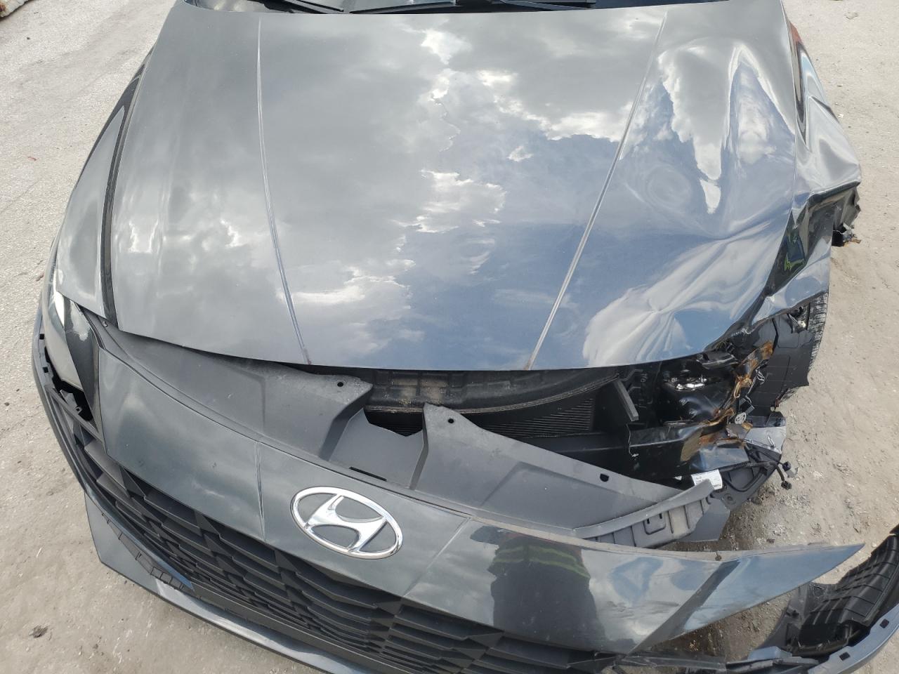 2023 Hyundai Elantra Sel VIN: 5NPLM4AG1PH118754 Lot: 82086435