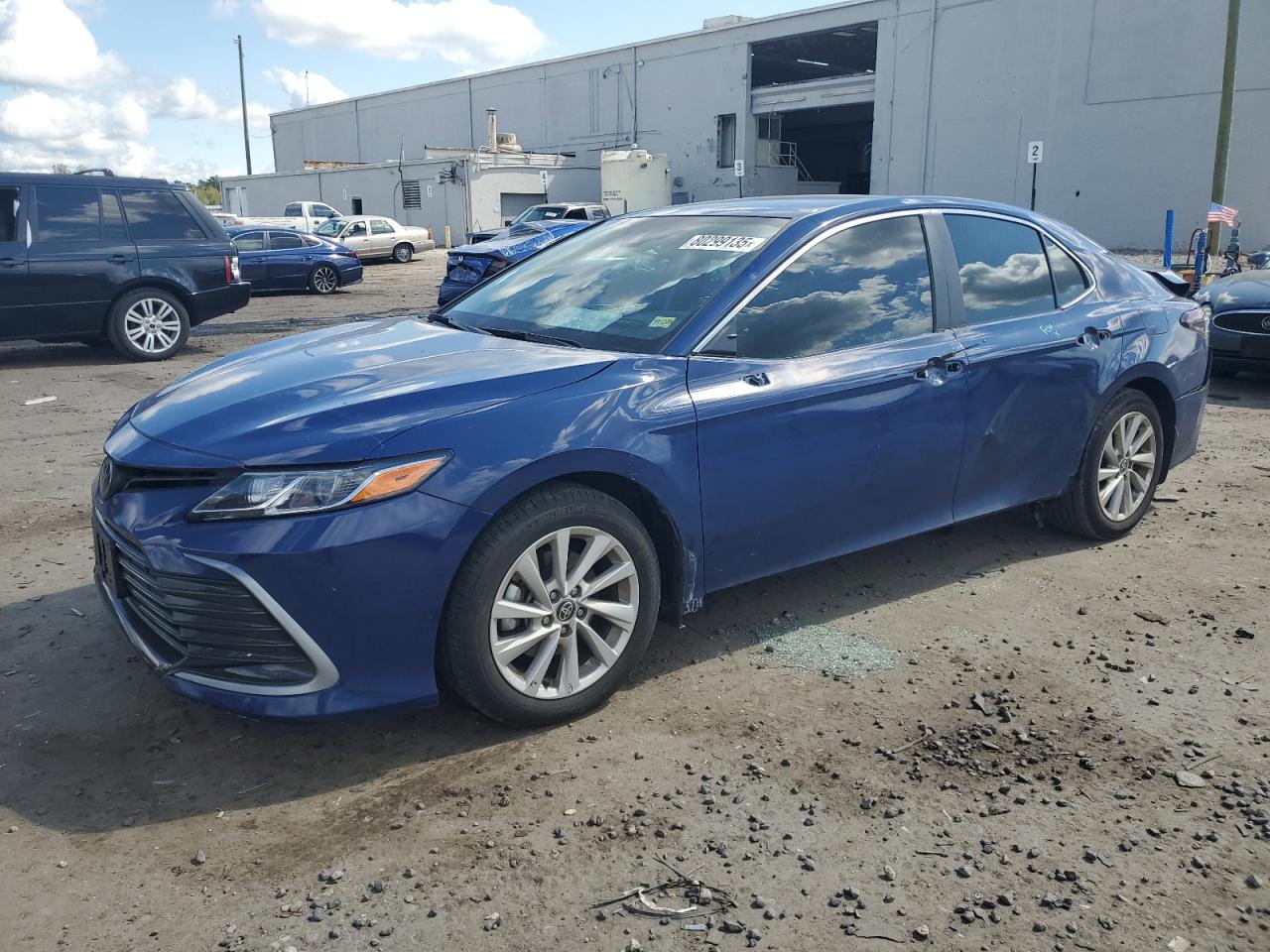 2024 Toyota Camry Le blue null gas 4T1C11AK6RU229882 photo #1