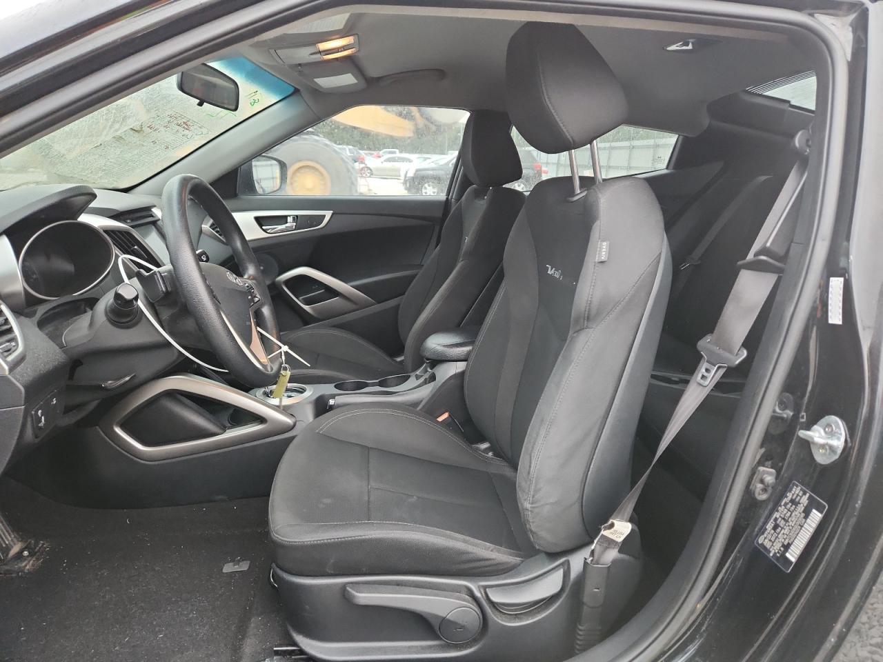 2016 Hyundai Veloster VIN: KMHTC6AD6GU303095 Lot: 82021755