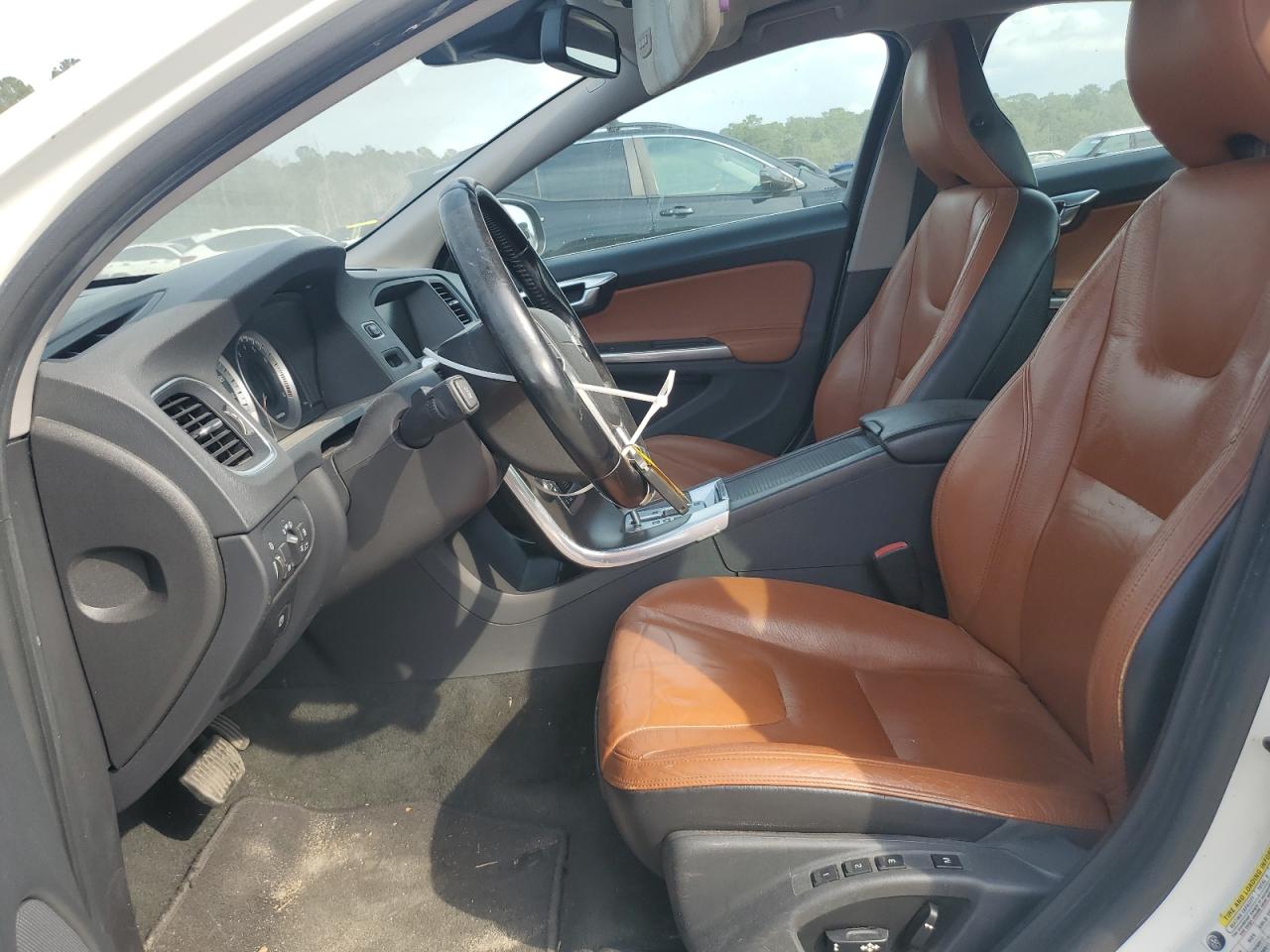 2012 Volvo S60 T5 VIN: YV1622FS2C2122032 Lot: 80891735