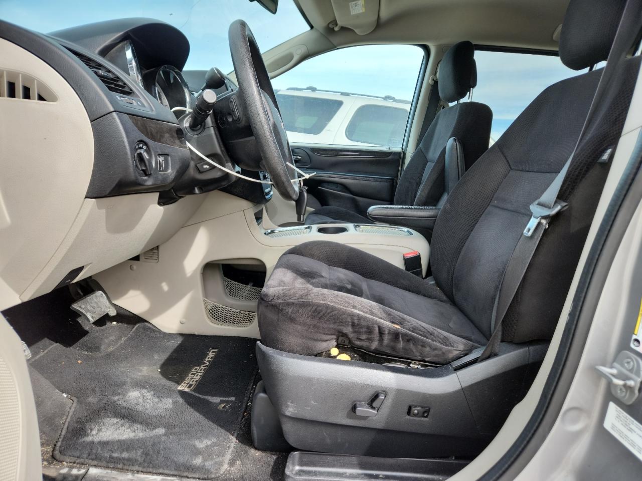 2014 Dodge Grand Caravan Sxt VIN: 2C4RDGCG2ER205426 Lot: 71750885