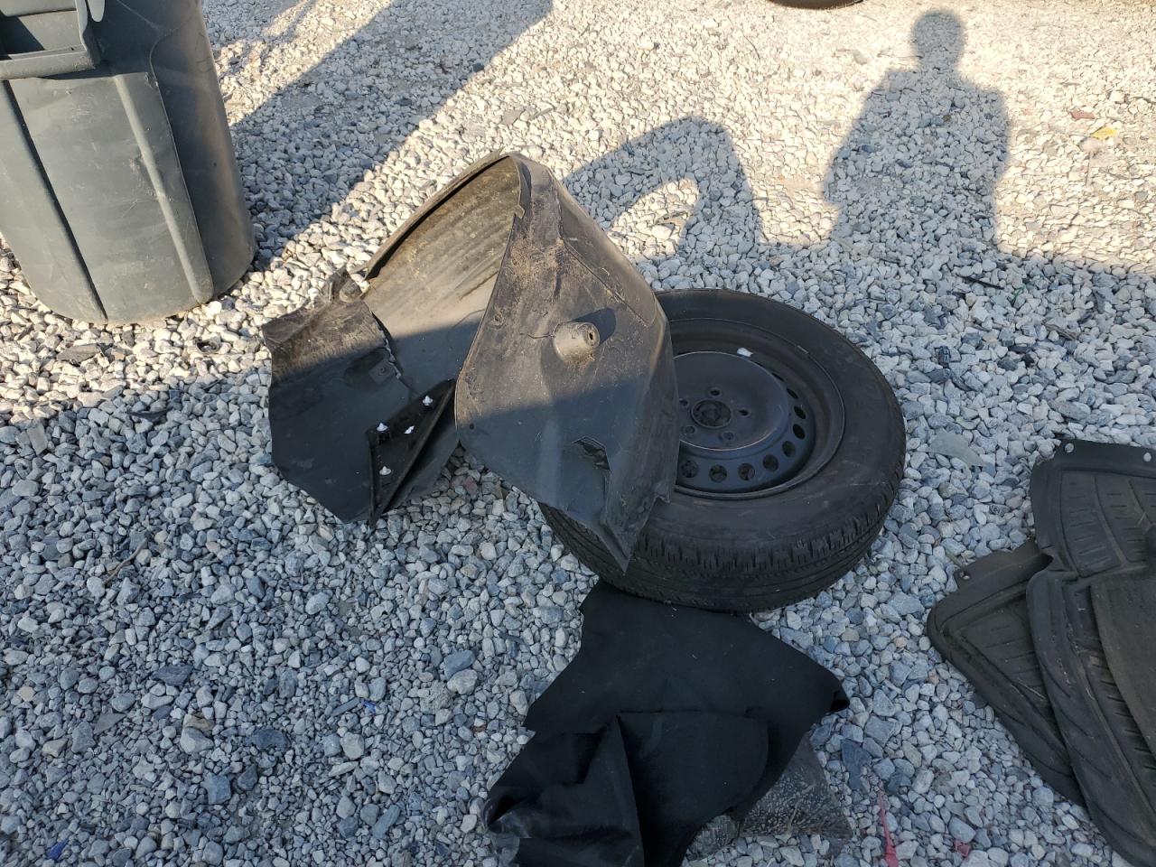 2018 Ford Focus S VIN: 1FADP3E26JL308062 Lot: 80638985