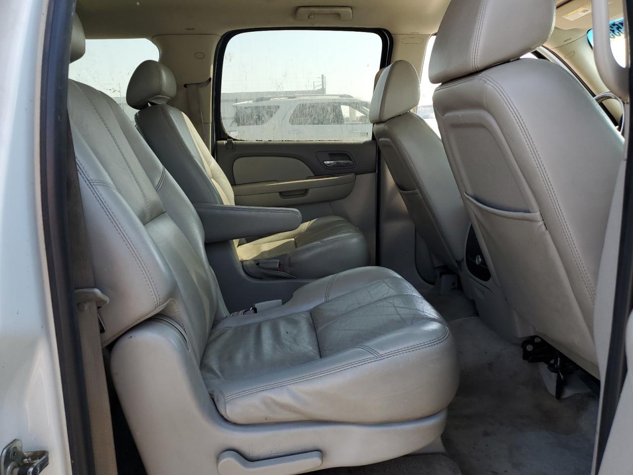 2007 GMC Yukon Xl K1500 VIN: 1GKFK16327J262025 Lot: 69991535