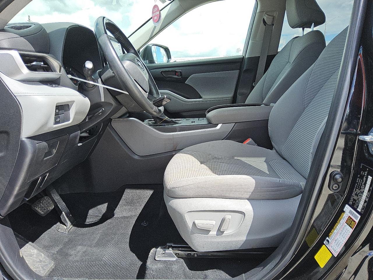 2022 Toyota Highlander L VIN: 5TDZZRAH7NS551844 Lot: 81039335