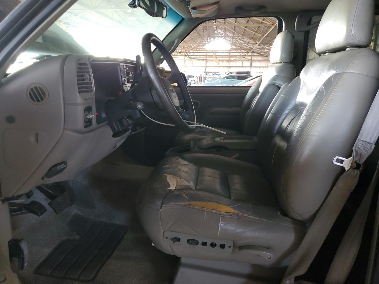 1999 GMC Suburban K1500 VIN: 3GKFK16R2XG524325 Lot: 81068745