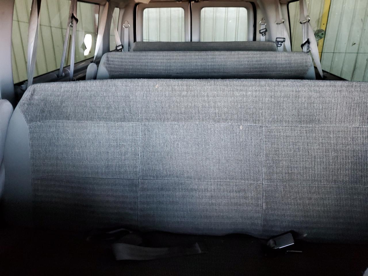 2003 Ford Econoline E350 Super Duty Wagon VIN: 1FBSS31L53HA01927 Lot: 70741195