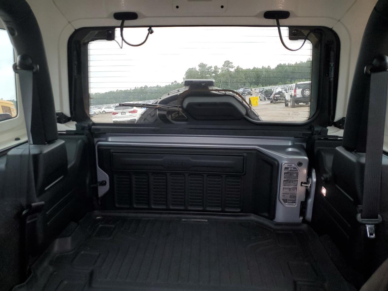 2020 Jeep Wrangler Sport VIN: 1C4GJXAN7LW110544 Lot: 84820145