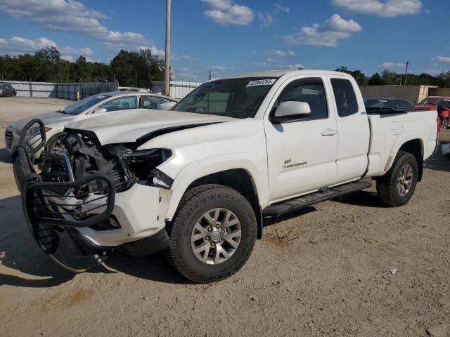 TOYOTA TACOMA 2016 Белы