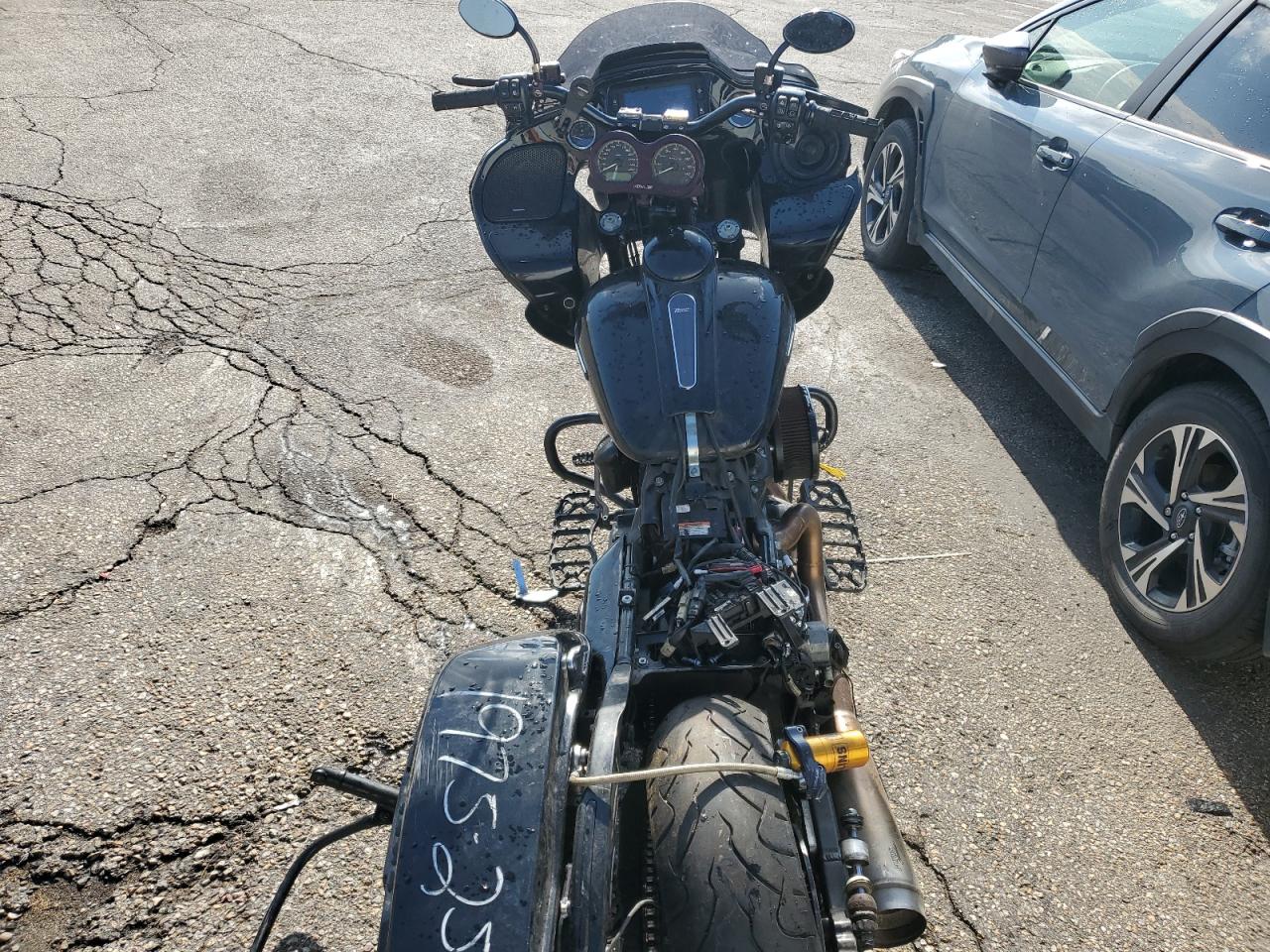 2018 Harley-Davidson Fltrxs Road Glide Special VIN: 1HD1KTC15JB609139 Lot: 81686075