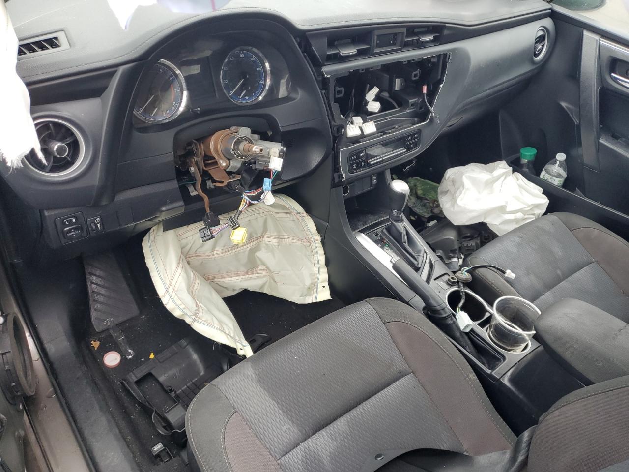 2017 Toyota Corolla L VIN: 2T1BURHE8HC831099 Lot: 83812085