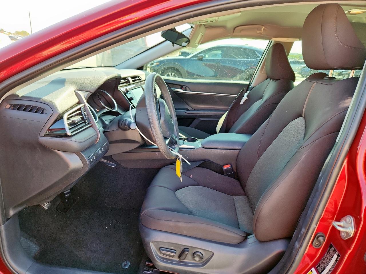 2019 Toyota Camry L VIN: 4T1B11HK2KU846493 Lot: 71990865