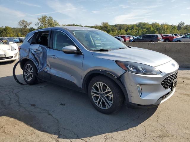  FORD ESCAPE 2022 Серебристый