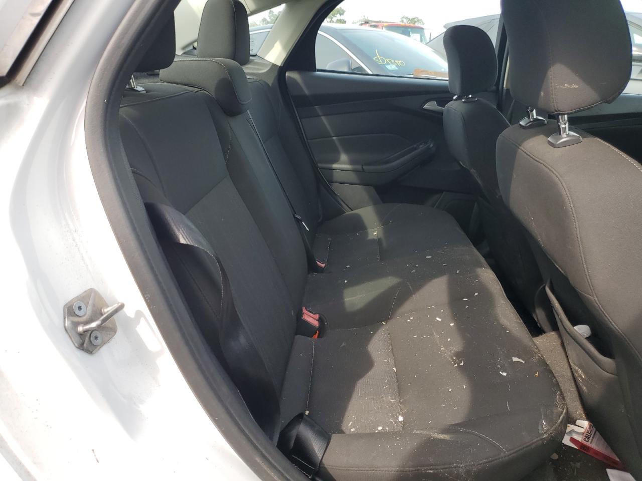 2015 Ford Focus Se VIN: 1FADP3F24FL281692 Lot: 84395185