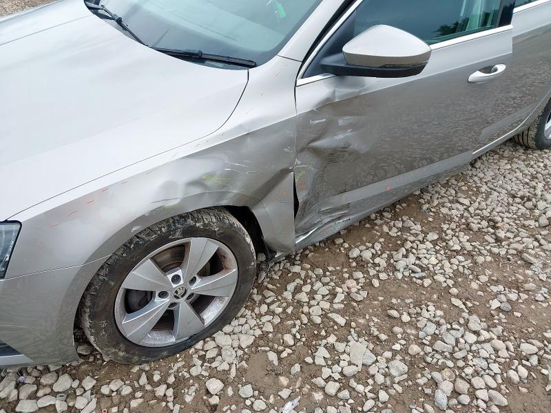 2019 SKODA OCTAVIA 1.5 TSI SE TECHNOLOGY 5DR