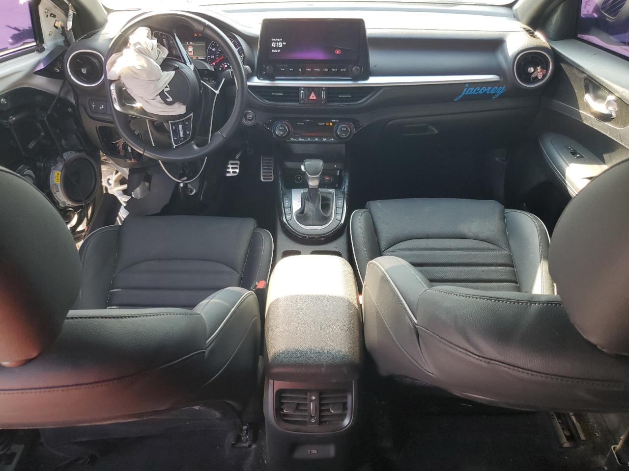 2024 Kia Forte Gt Line VIN: 3KPF54AD8RE702690 Lot: 81040555