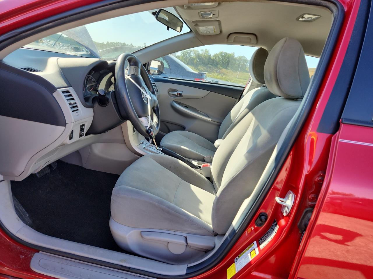 2011 Toyota Corolla Base VIN: 2T1BU4EE6BC715575 Lot: 81867495