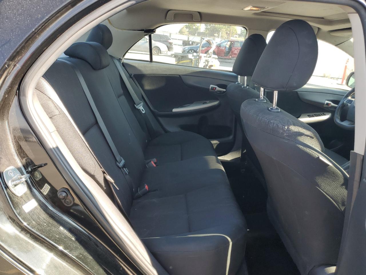 2011 Toyota Corolla Base VIN: 2T1BU4EE2BC657173 Lot: 82165485