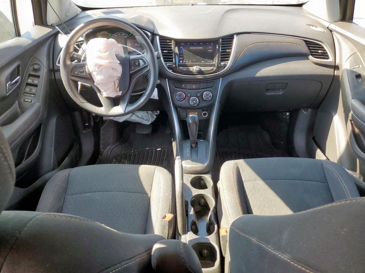 2020 Chevrolet Trax Ls VIN: 3GNCJKSB1LL266842 Lot: 71640485