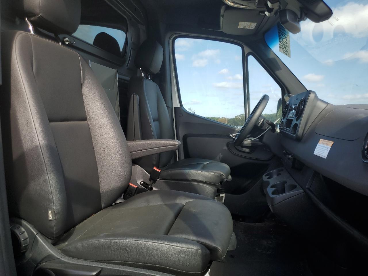 2024 Mercedes-Benz Sprinter 2500 VIN: W1Y4KBHYXRT185697 Lot: 71625945