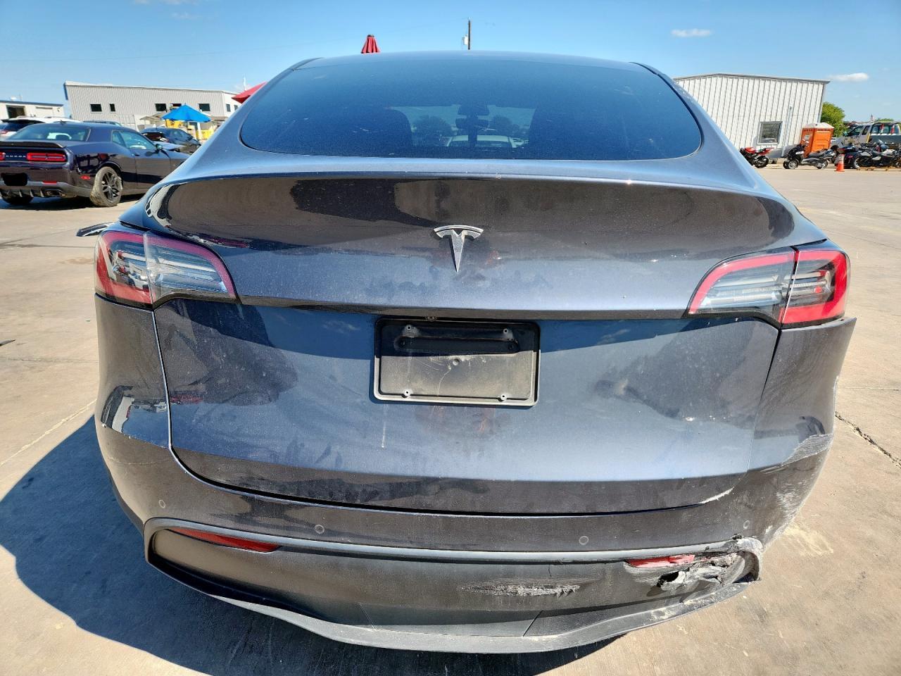 2020 Tesla Model Y VIN: 5YJYGDEE7LF047638 Lot: 71447705