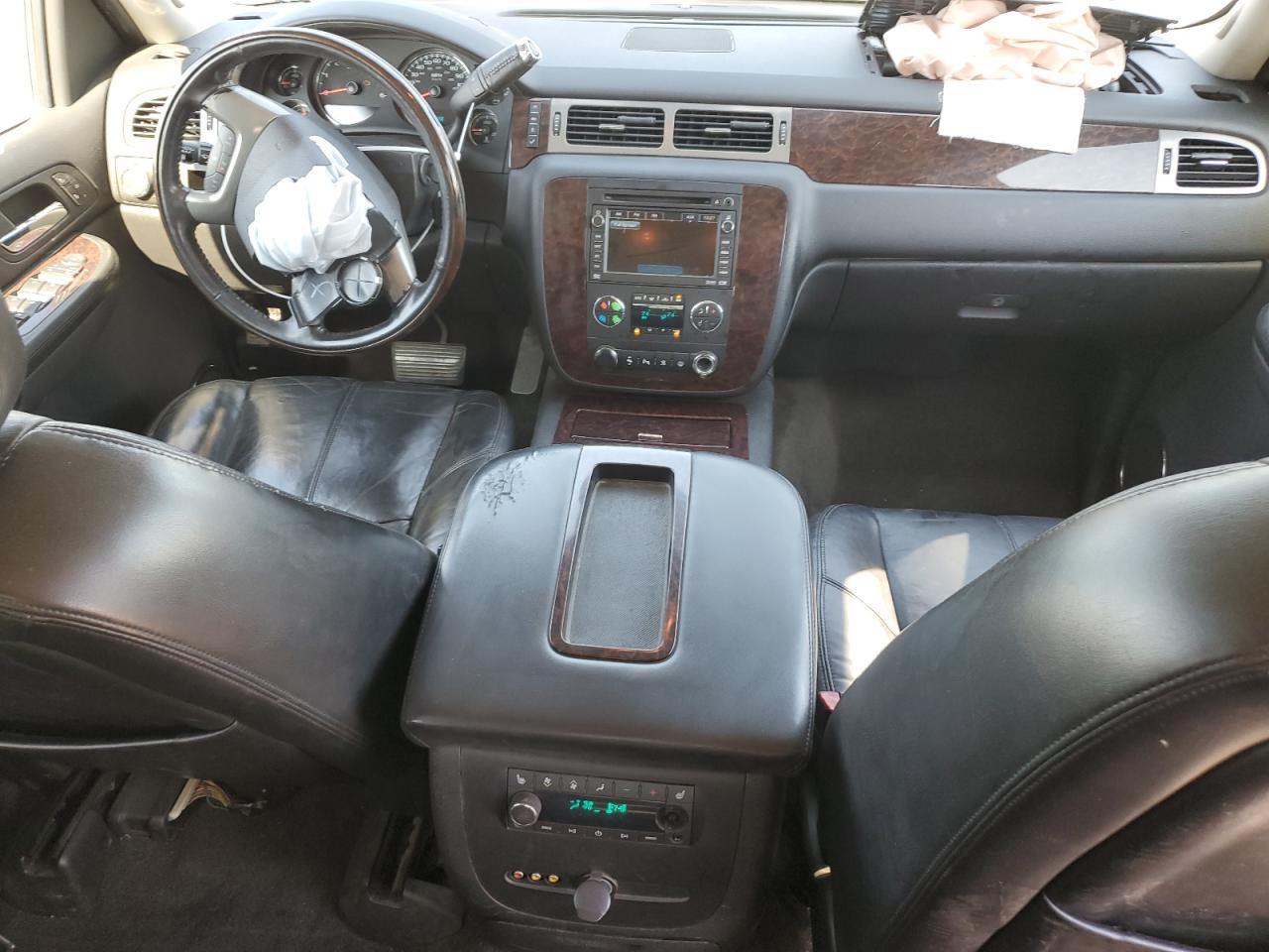 2008 GMC Yukon Denali VIN: 1GKFK63818J120554 Lot: 84055935