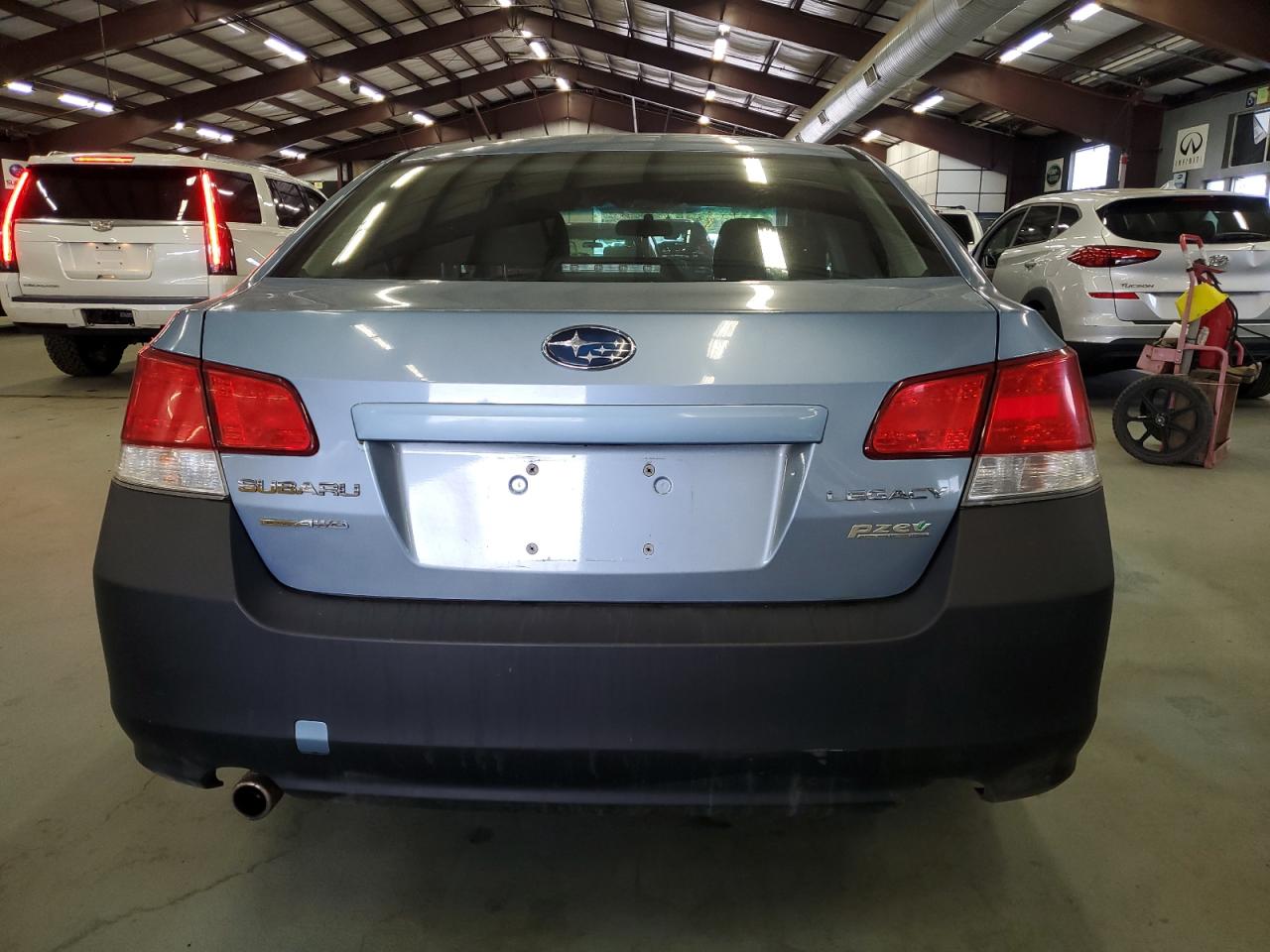 2011 Subaru Legacy 2.5I VIN: 4S3BMBA63B3252452 Lot: 82026925