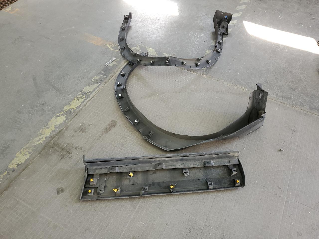 2017 Mazda Cx-9 Sport VIN: JM3TCBBY3H0131946 Lot: 81359475