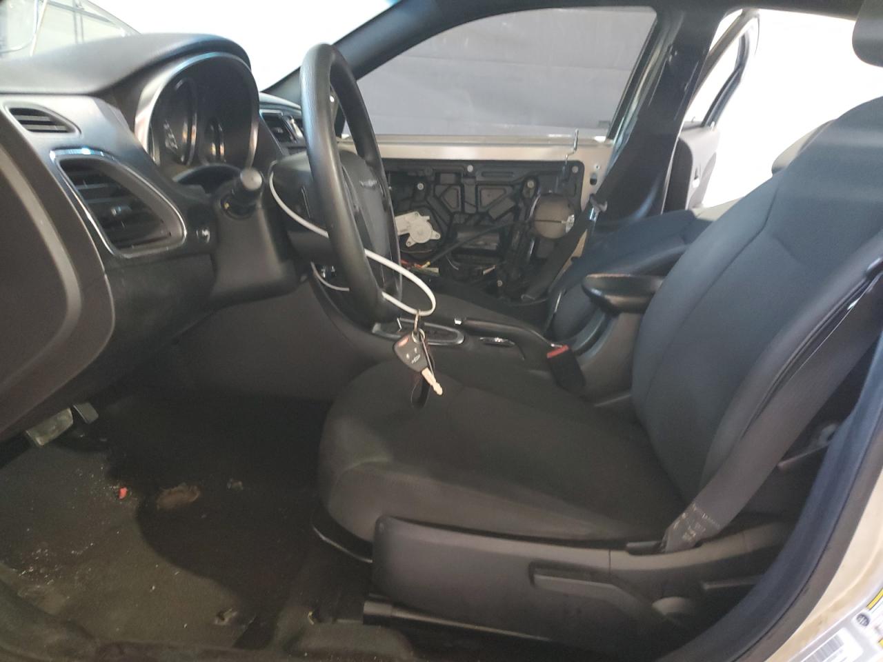 2013 Chrysler 200 Lx VIN: 1C3CCBAB1DN715253 Lot: 71481055