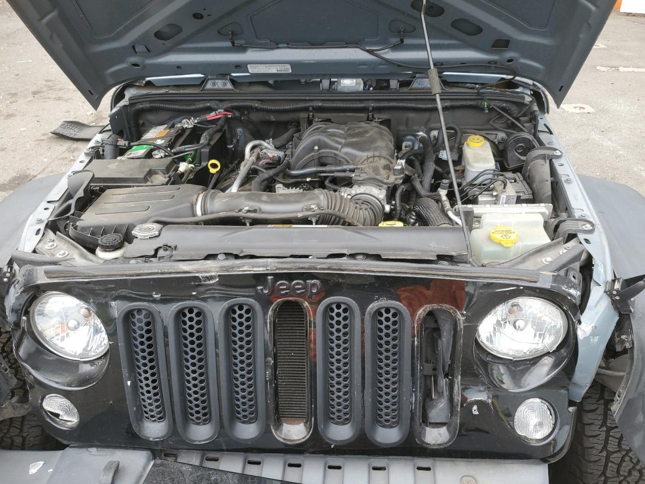 2014 Jeep Wrangler Sport VIN: 1C4AJWAG0EL312258 Lot: 71561575