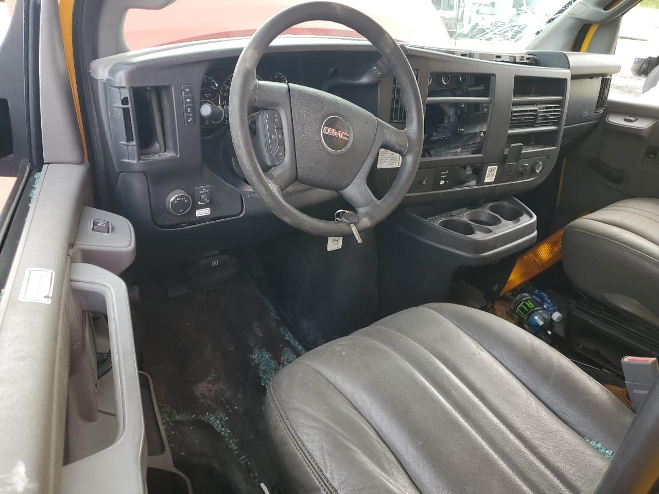 2018 GMC Savana Cut - Box Truck VIN: 7GZ37TCG1JN902599 Lot: 93359655