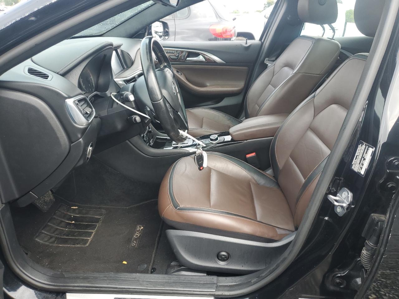 QX30 QX30