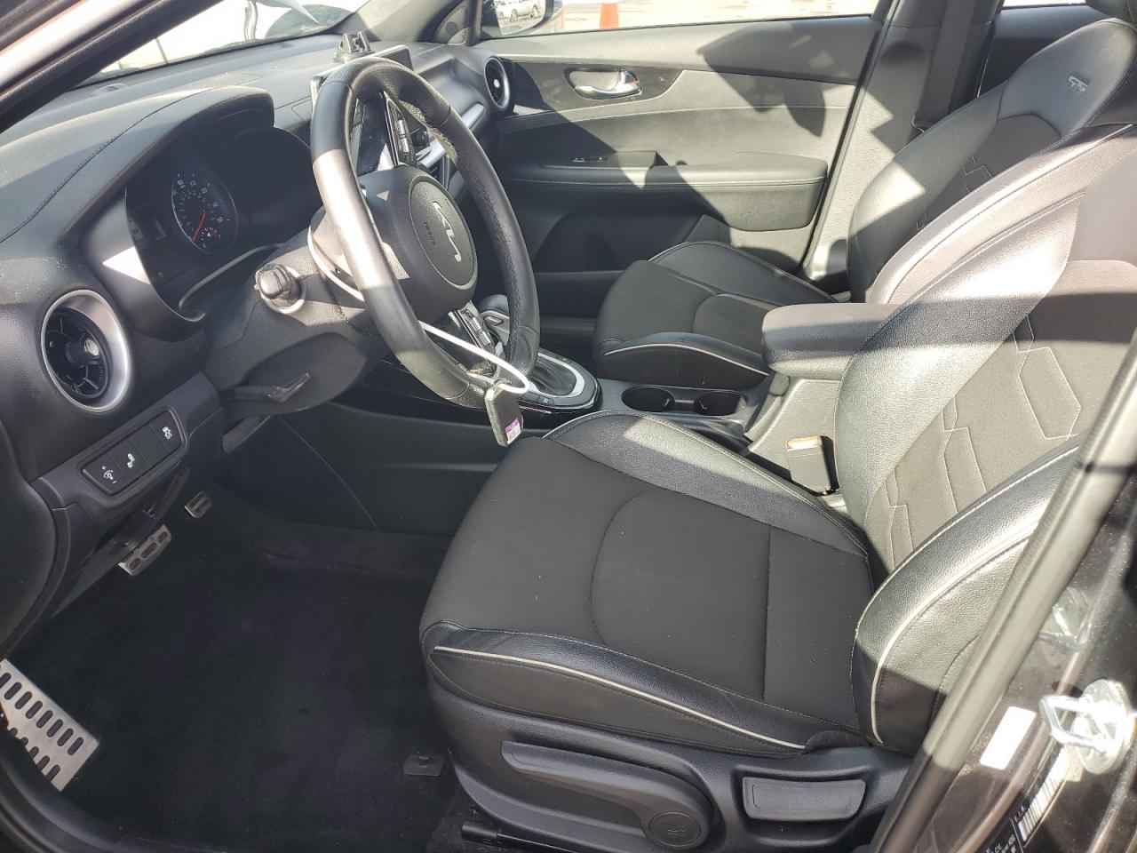 2022 Kia Forte Gt Line VIN: 3KPF54AD0NE495190 Lot: 83819475