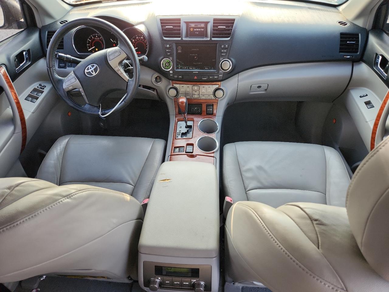 2009 Toyota Highlander Limited VIN: JTEES42A292112387 Lot: 71252445