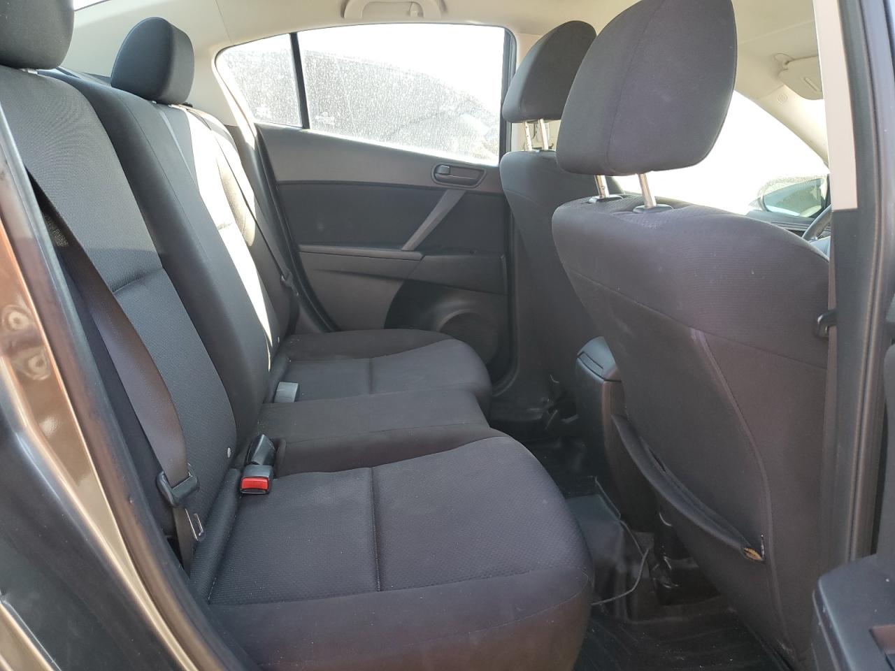 2011 Mazda 3 I VIN: JM1BL1UF0B1442018 Lot: 80505735