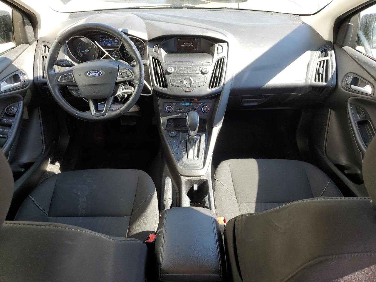 2018 Ford Focus Se VIN: 1FADP3FE2JL228413 Lot: 83864925