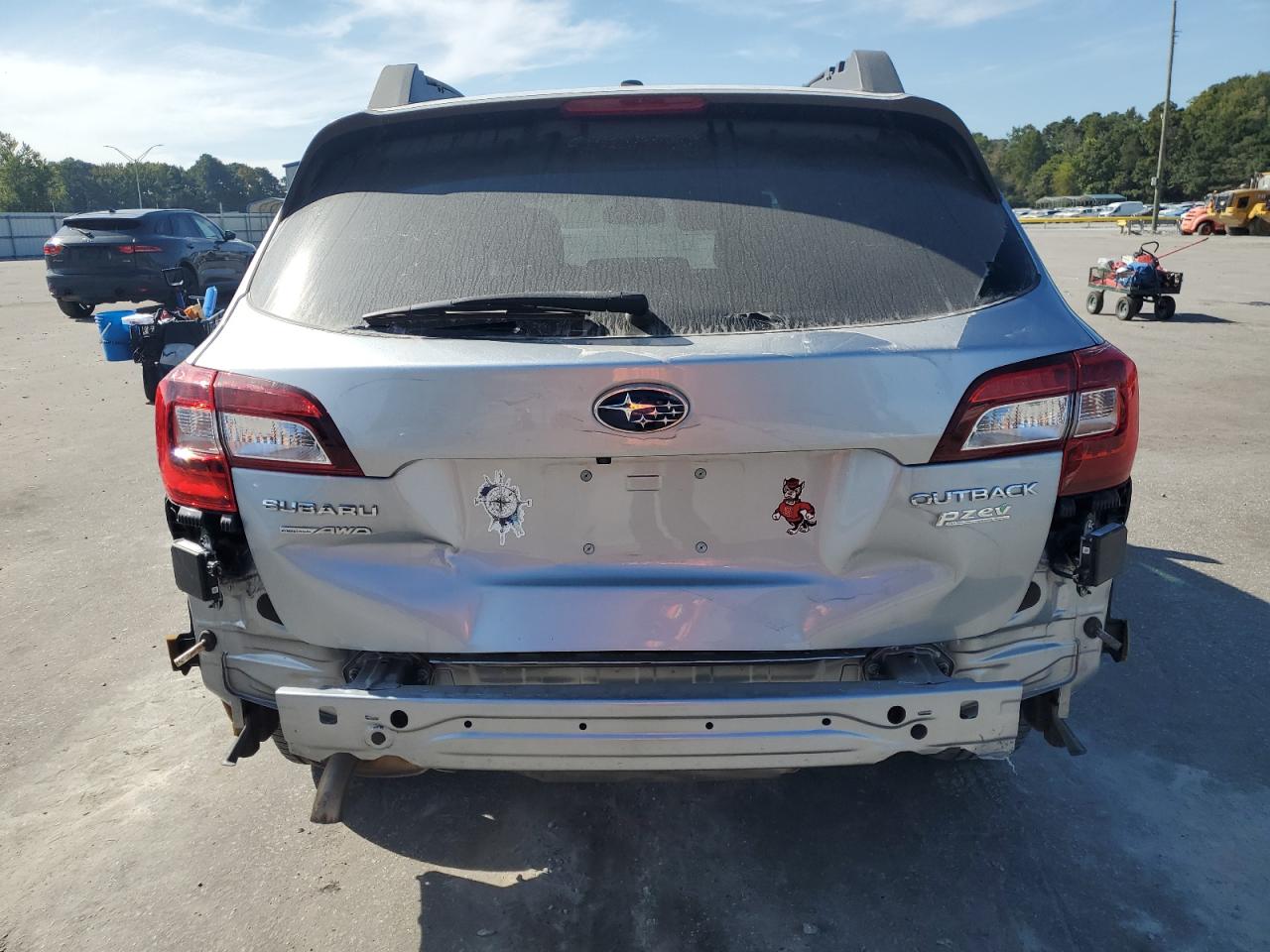 2015 Subaru Outback 2.5I Limited VIN: 4S4BSANC1F3299738 Lot: 81557485