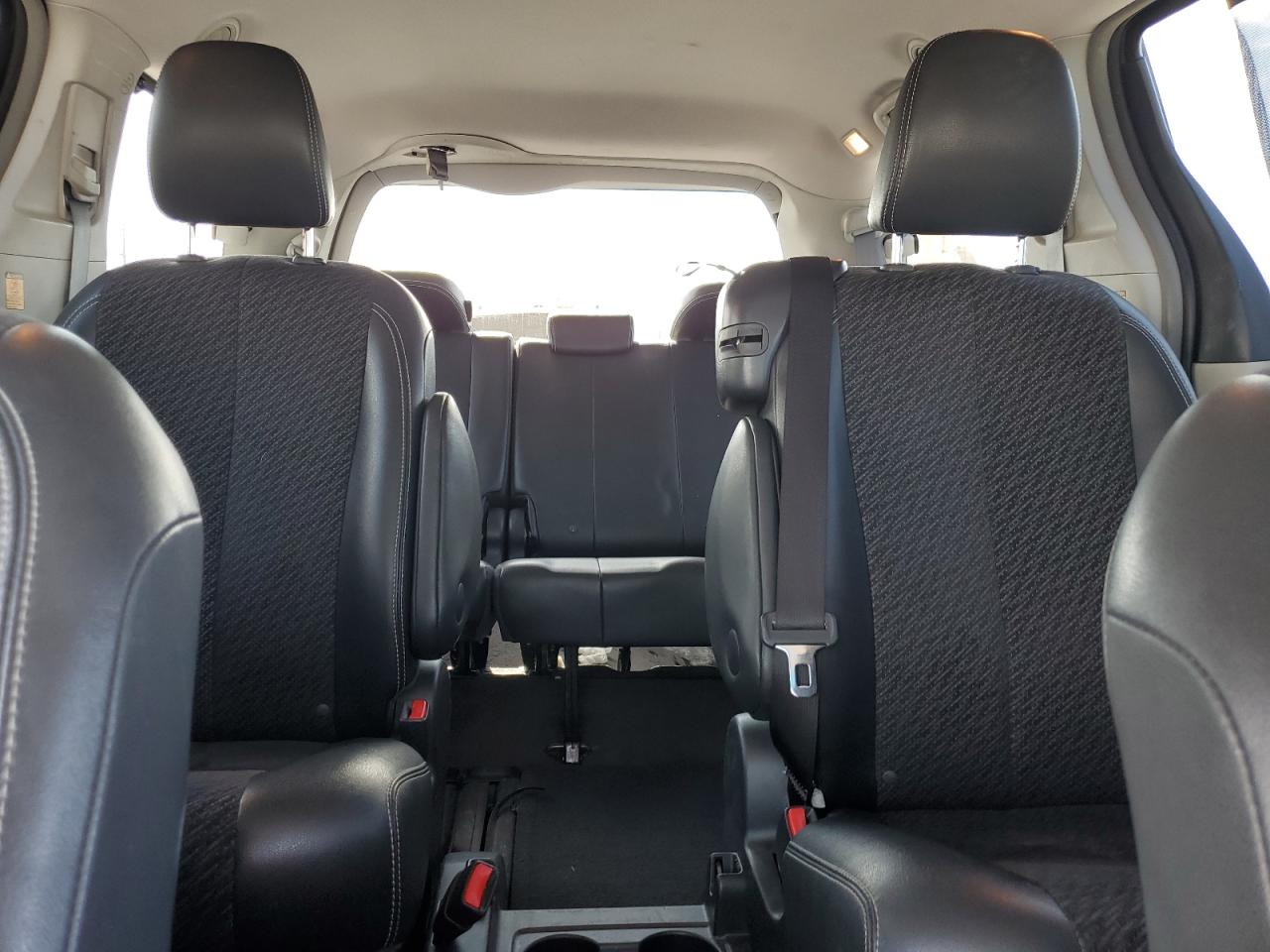 2012 Toyota Sienna Sport VIN: 5TDXK3DC1CS230744 Lot: 82085435