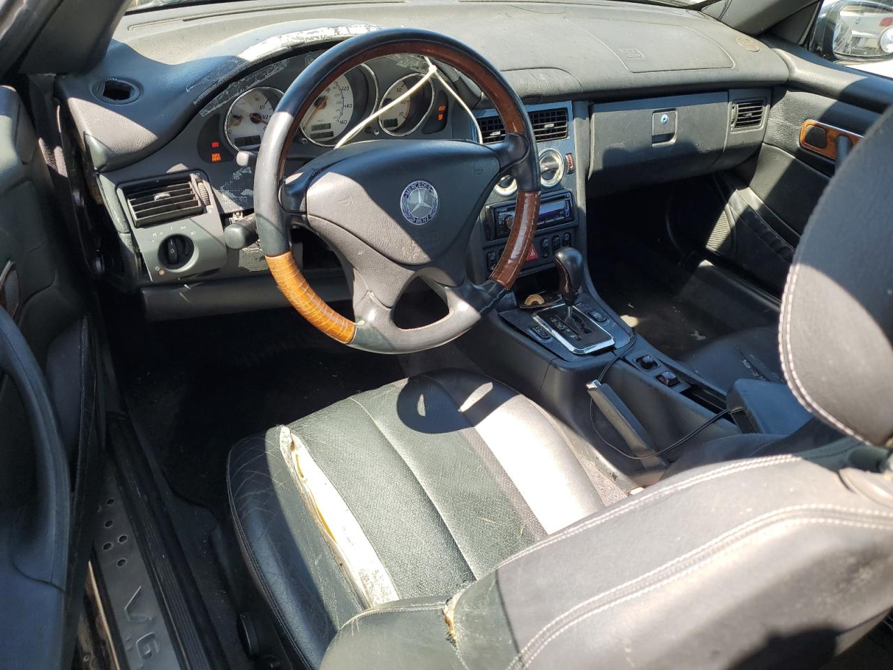 2001 Mercedes-Benz Slk 320 VIN: WDBKK65F81F196298 Lot: 71305785