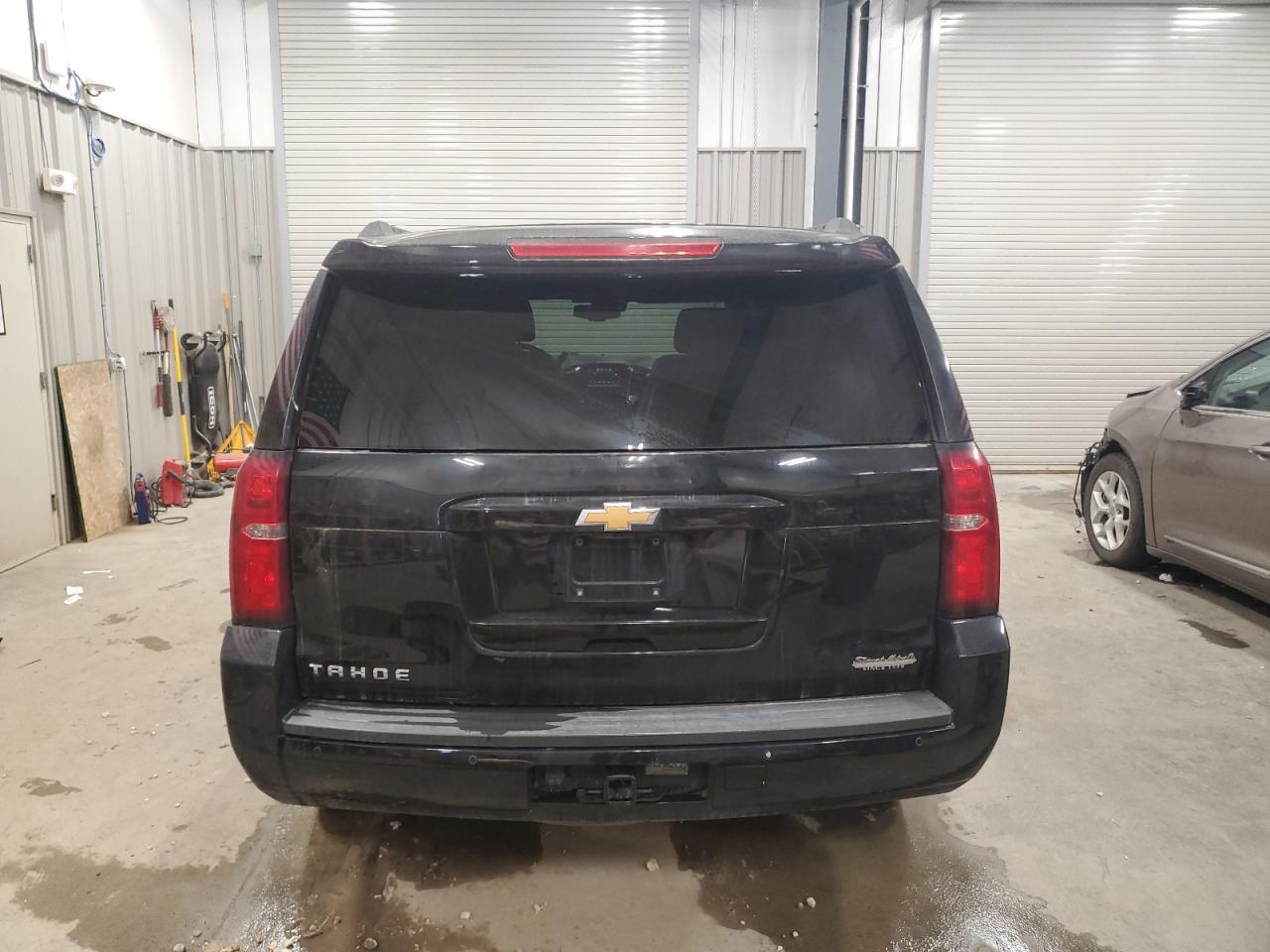 2019 Chevrolet Tahoe K1500 Lt VIN: 1GNSKBKCXKR398197 Lot: 70944045