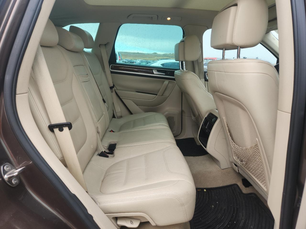 2011 Volkswagen Touareg V6 Tdi VIN: WVGFK9BP7BD001558 Lot: 84272315