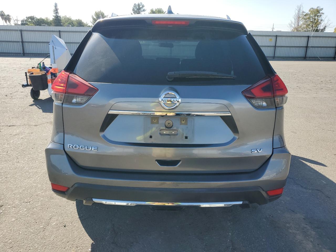 2017 Nissan Rogue S VIN: KNMAT2MT0HP529513 Lot: 84845745