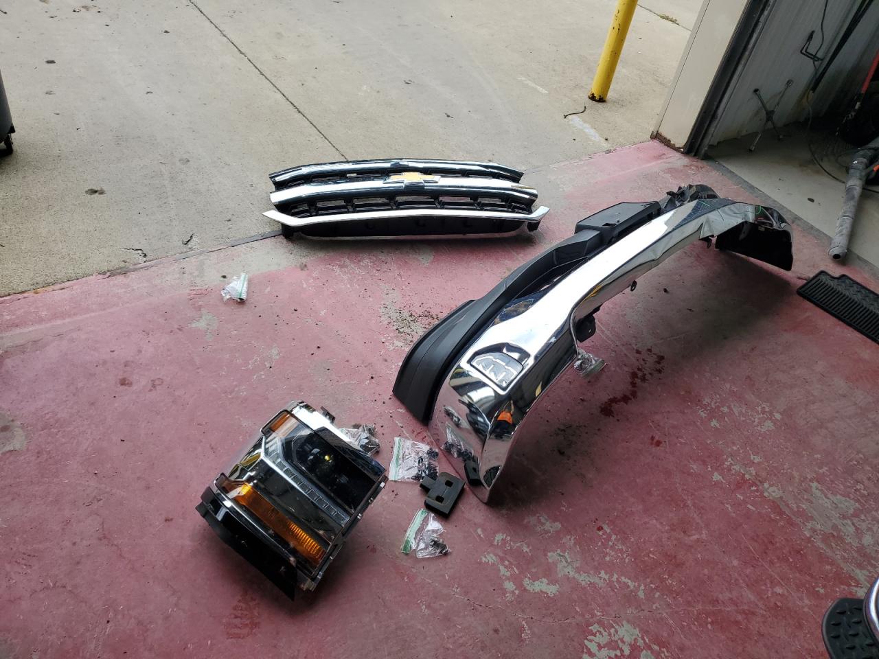 2018 Chevrolet Silverado K1500 Lt VIN: 2GCVKREC0J1113508 Lot: 83856845