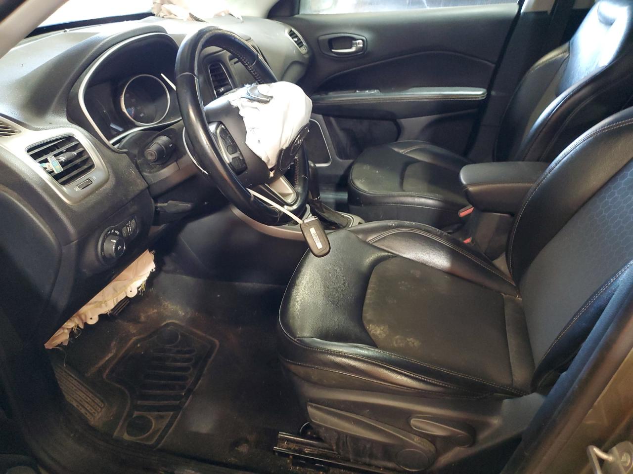 2018 Jeep Compass Latitude VIN: 3C4NJDBB7JT255791 Lot: 71089885