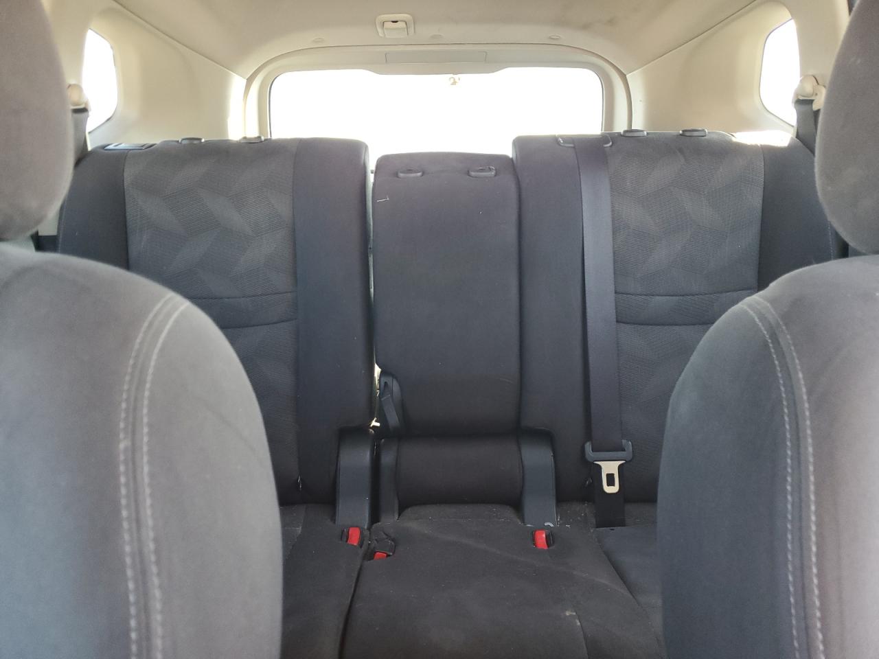 2016 Nissan Rogue S VIN: KNMAT2MV9GP599835 Lot: 84373825