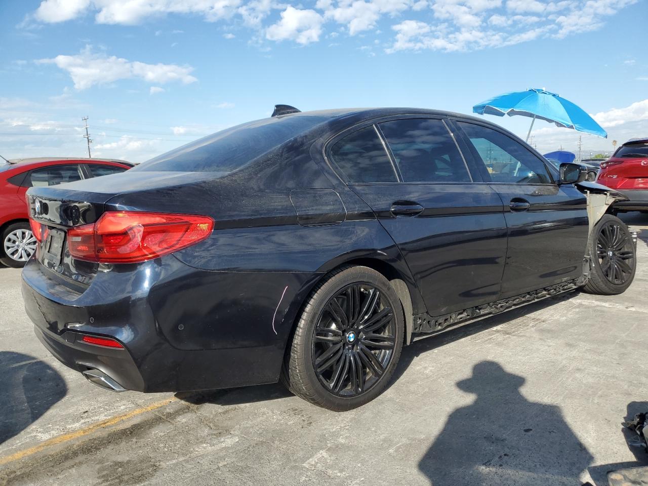 Фото: WBAJE5C52KG919516