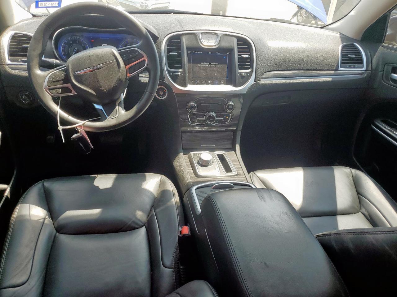 2020 Chrysler 300 Touring VIN: 2C3CCAAG0LH220765 Lot: 80552775