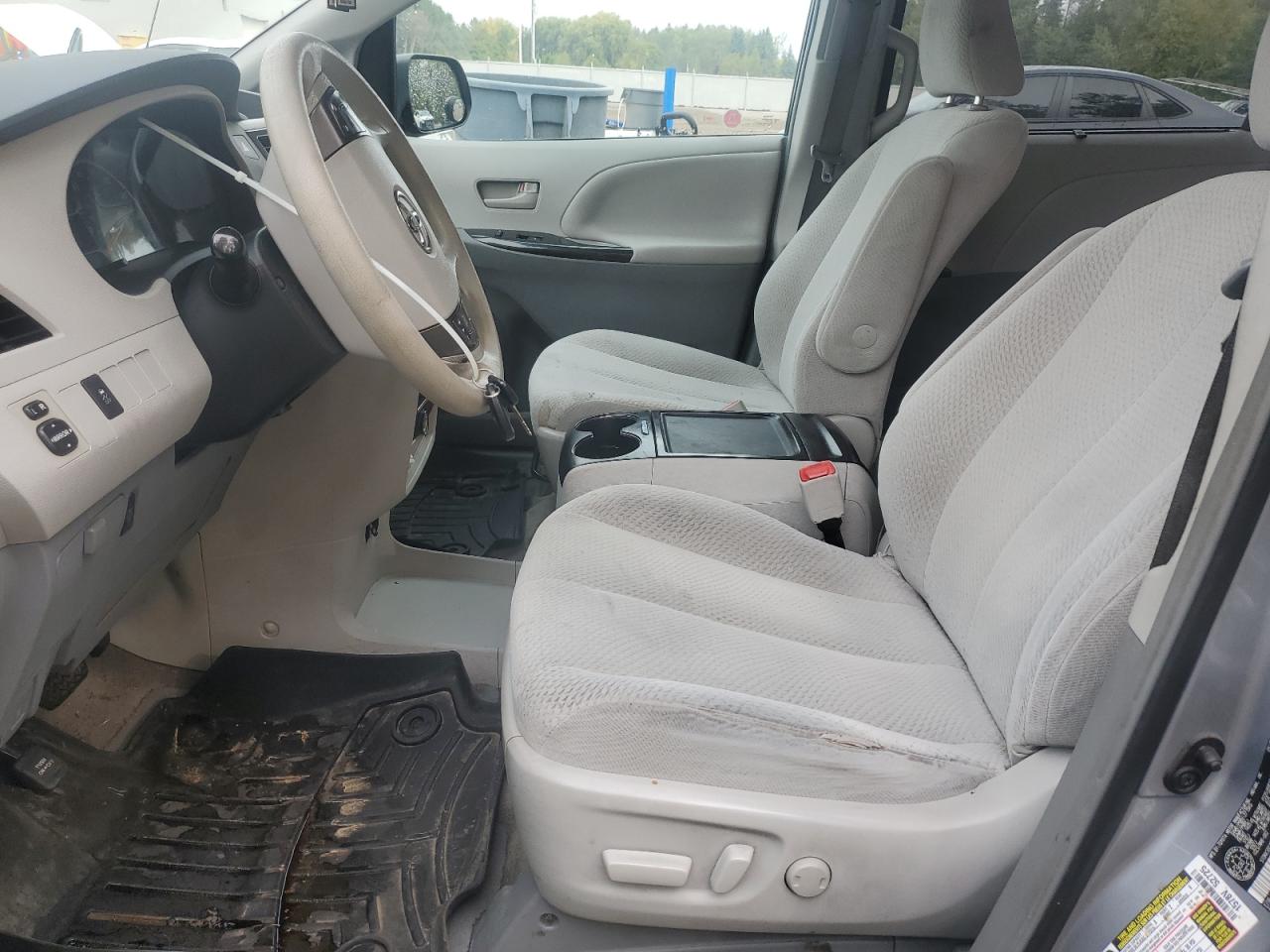 2013 Toyota Sienna Le VIN: 5TDKK3DC1DS297906 Lot: 80861385