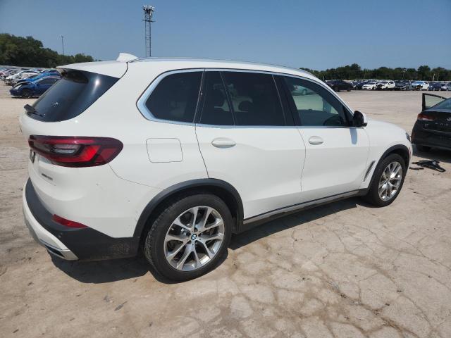  BMW X5 2020 Белы