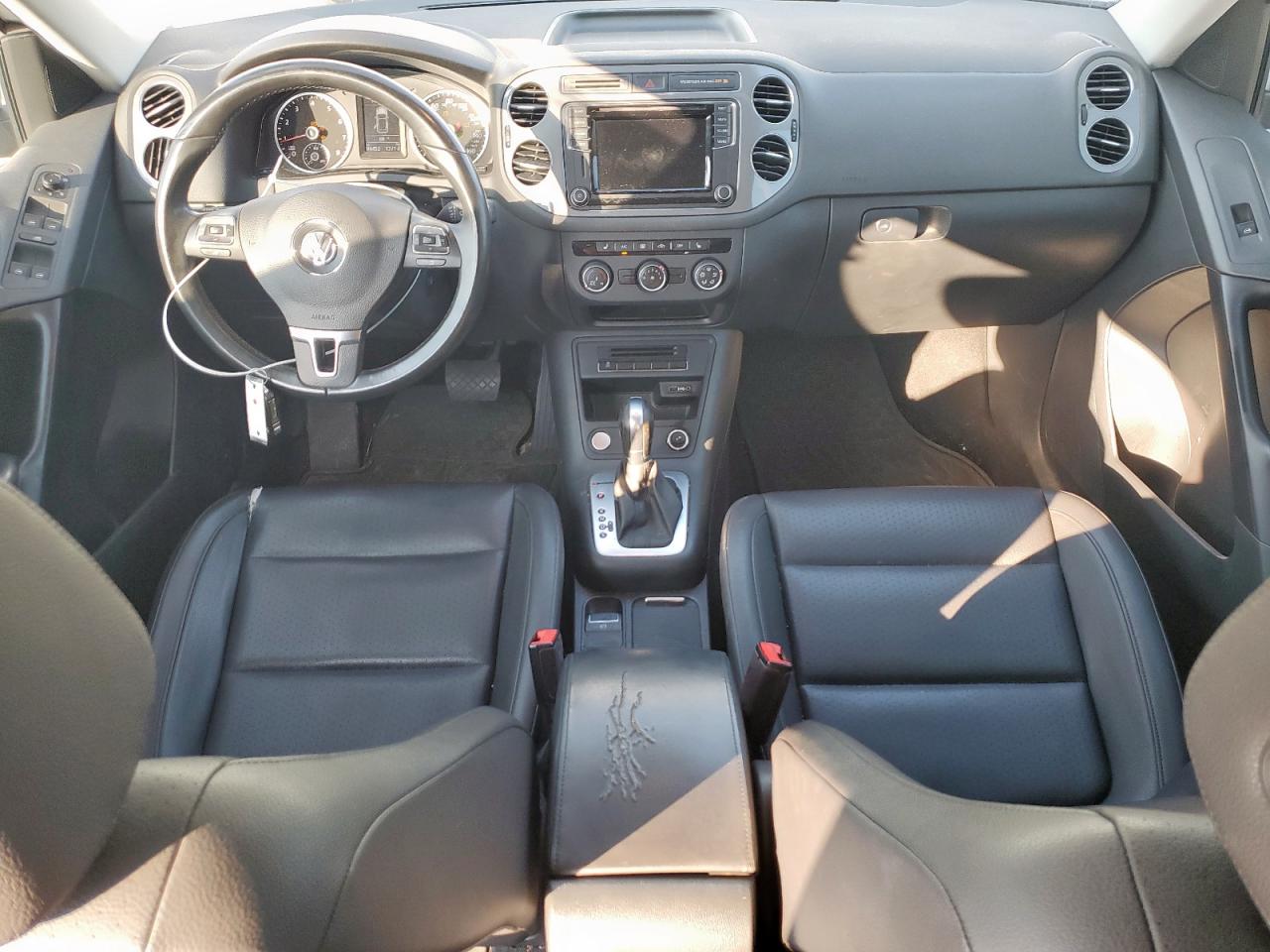 2017 Volkswagen Tiguan S VIN: WVGBV7AX8HK033693 Lot: 71712335